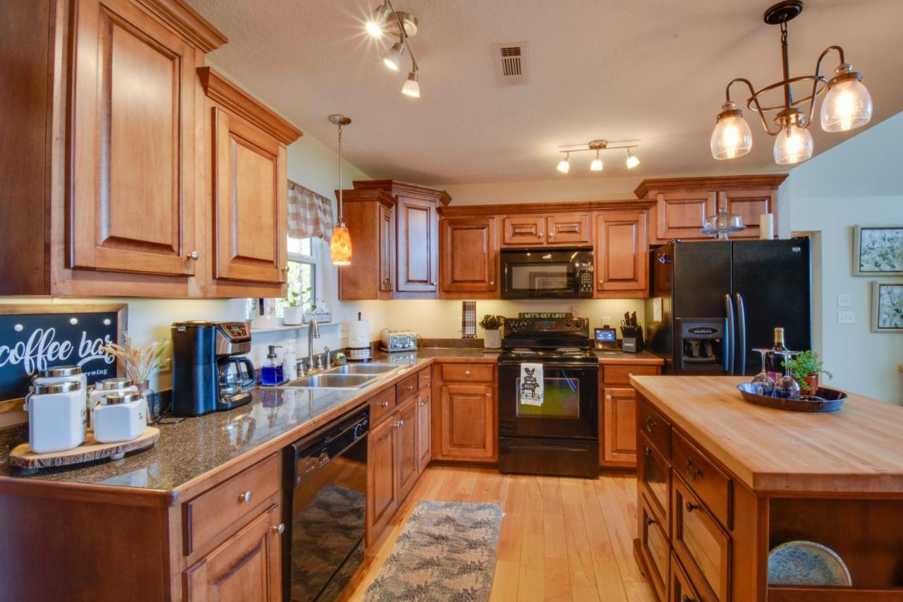 Lakemont Retreat Game Room, Hot Tub, And Mtn Views! Exteriör bild