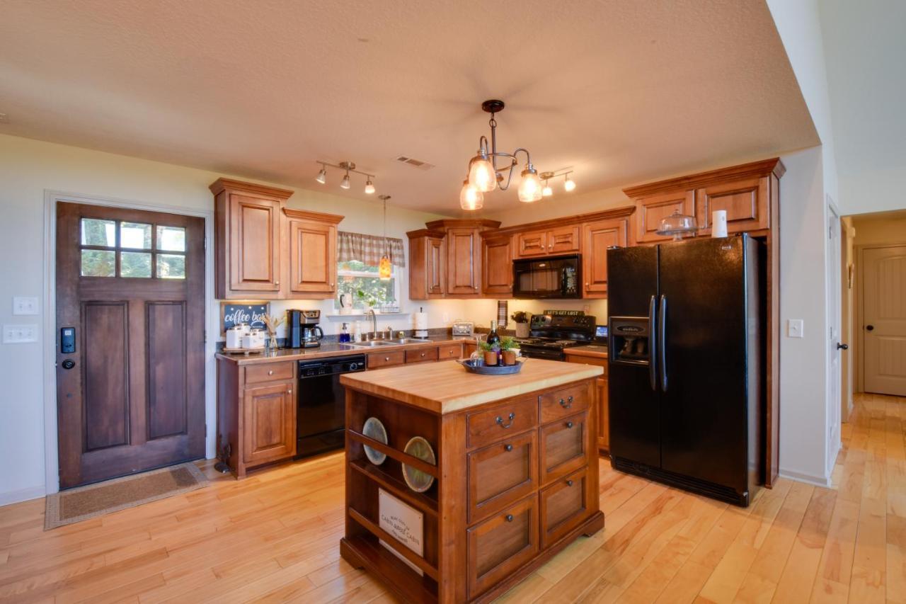 Lakemont Retreat Game Room, Hot Tub, And Mtn Views! Exteriör bild
