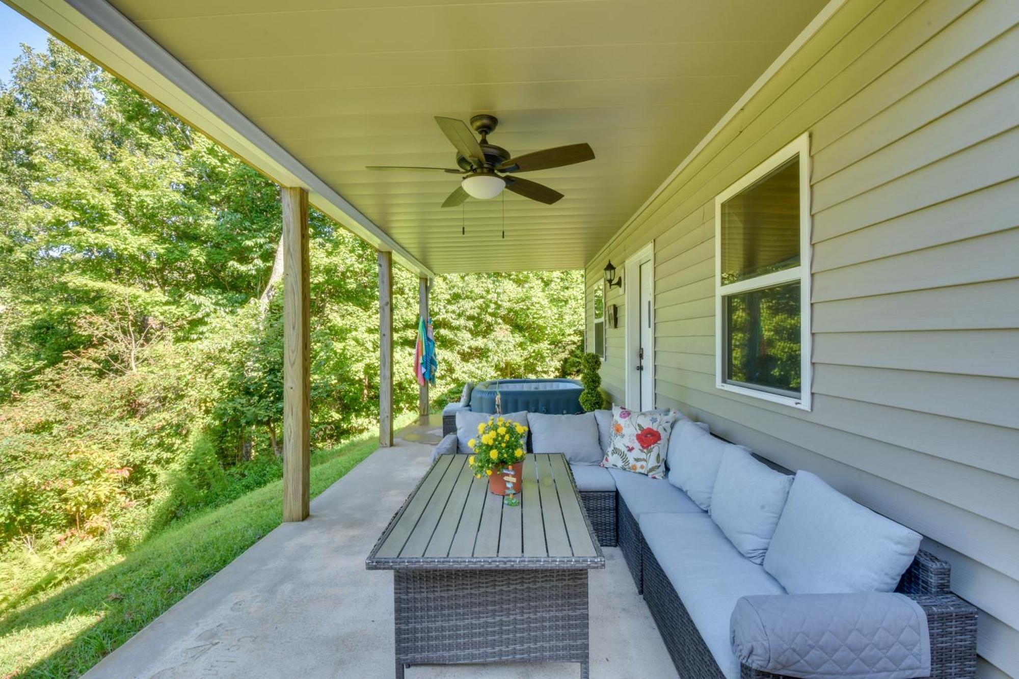 Lakemont Retreat Game Room, Hot Tub, And Mtn Views! Exteriör bild